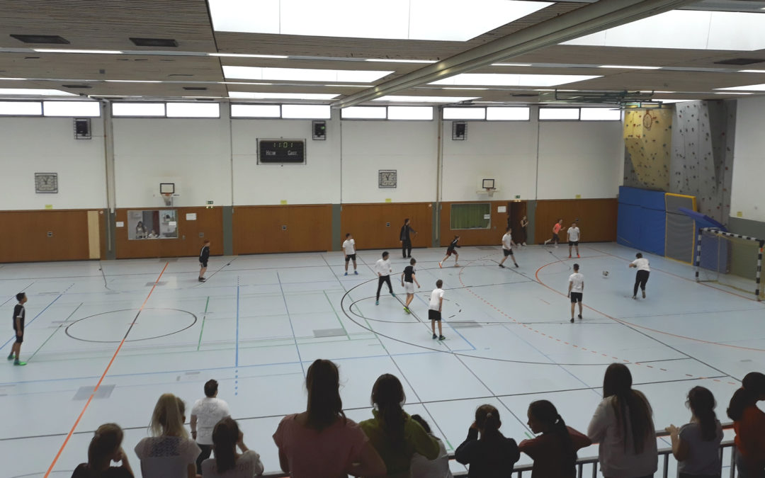 Fuß- und Völkerballturnier